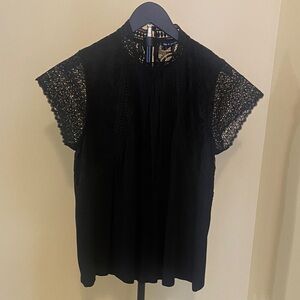 Cable & Gauge Black Lace Sleeve Blouse